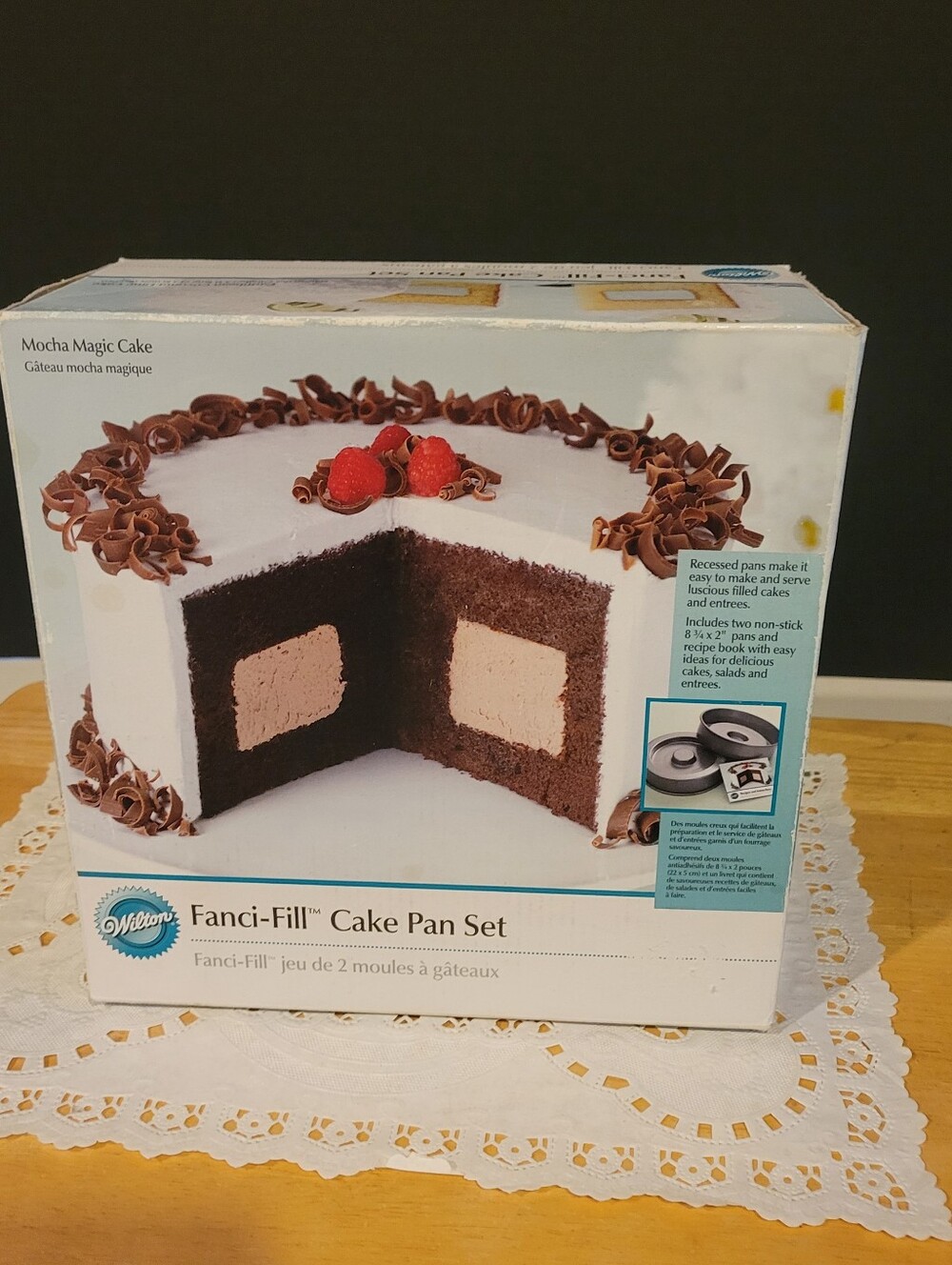 NEW Wilton Fanci Fill Cake Pan Set in Box w Instructions Recipe Booklet Filled